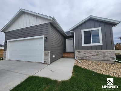 300 S Willow Spring Dr, Sioux Falls, SD, 57110