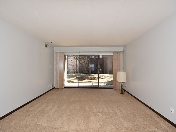 5th image of 7517 175th St APT 312