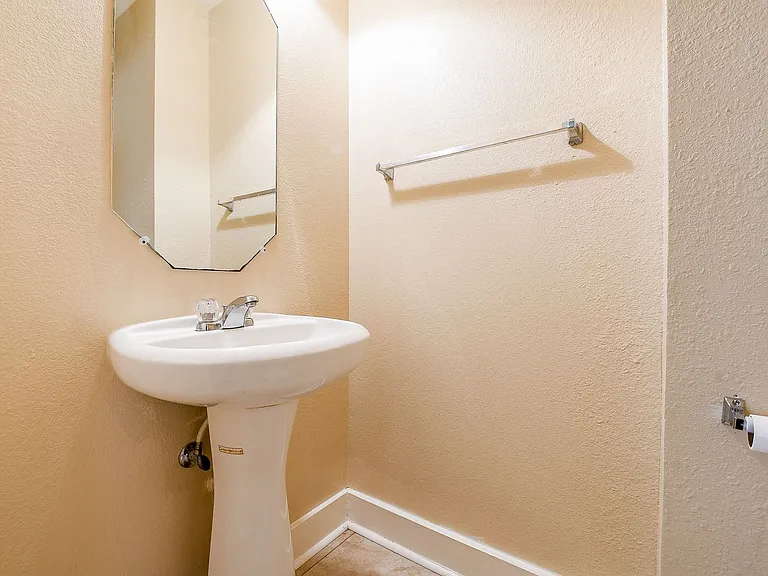 5830 Silver Oak — Photo 30