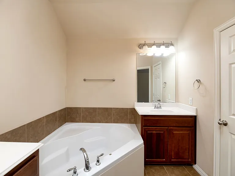 4602 Ladyfern Way — Photo 20