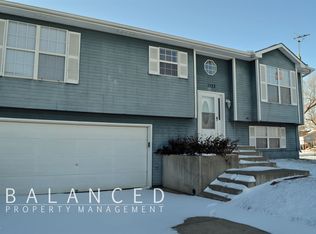 1723 SW 72nd Pl, Topeka, KS 66619