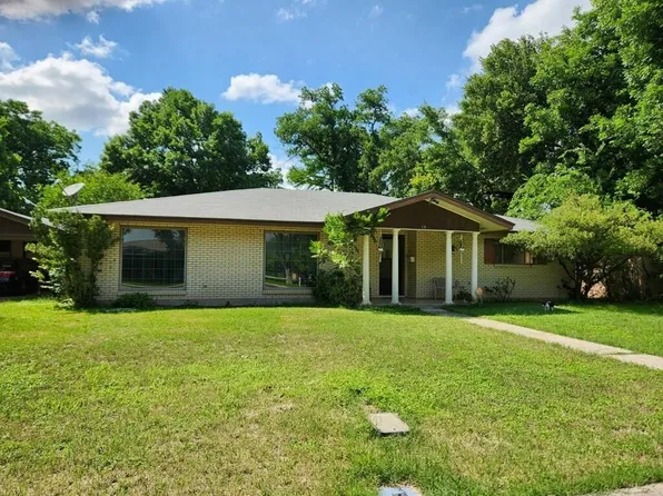 19 Larkwood Ln, Del Rio, TX 78840