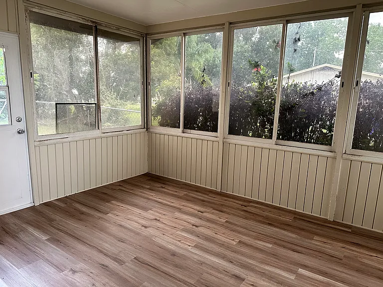 222 Hillcrest Dr — Photo 3