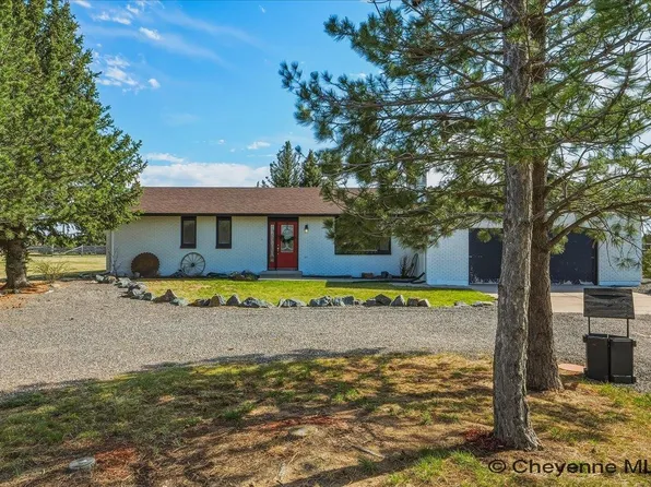 209 Ponderosa Trl, Cheyenne, WY 82009