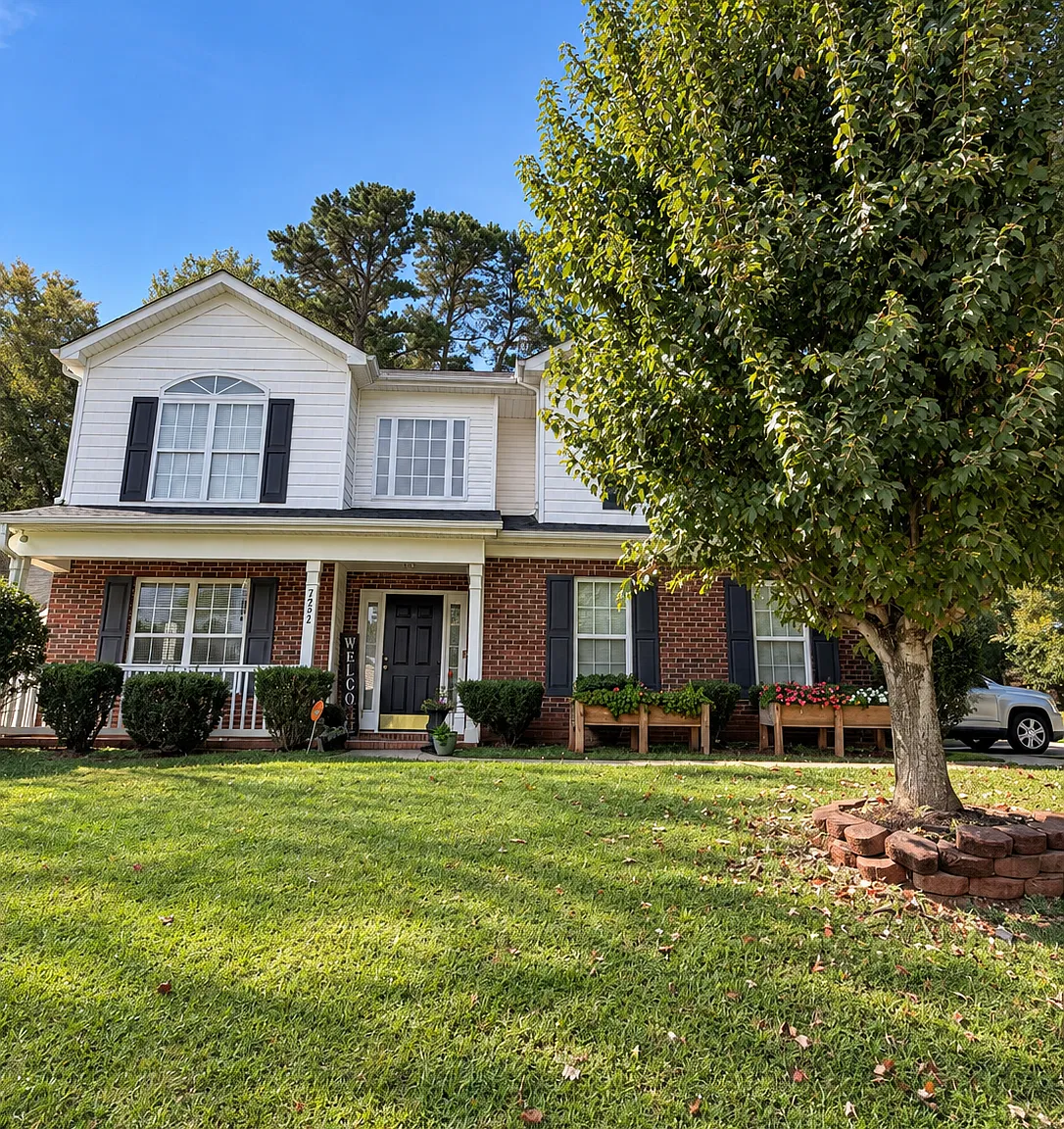 4 bed, 2.5 bath, 2353 sqft, $2,400 — Photo 1