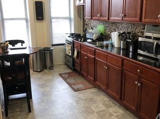 2049 Gates Ave #2R, Ridgewood, NY 11385