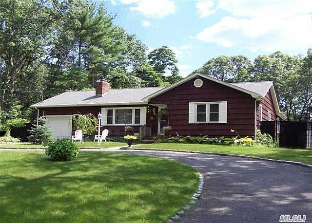 1st image of 16 Linden Ln