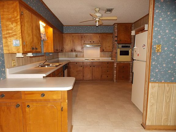 5th image of 3780 Acorn Circuit