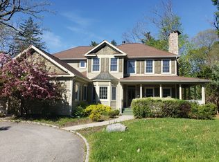 10 Grove Ct, Cold spring, NY 10516