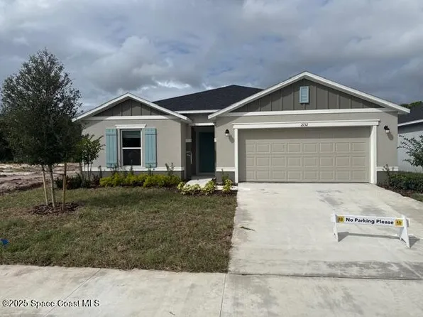 2132 Vinifera Dr, Titusville, FL 32780