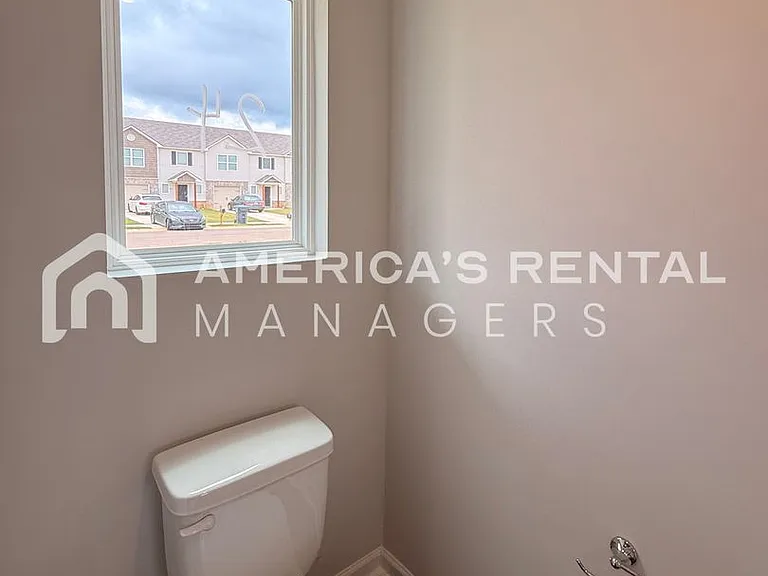 105 River Grass Dr — Photo 5