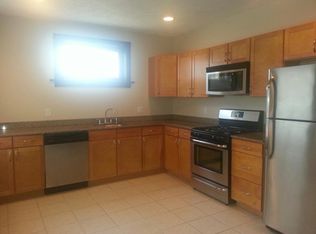 2303 S Spring Ave APT B, Saint Louis, MO 63110