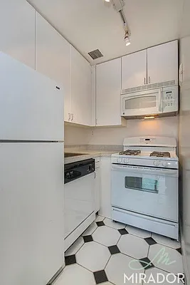 Rented by Mirador Real Estate | media 7