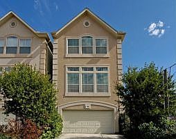 2nd image of 906 Asbury St