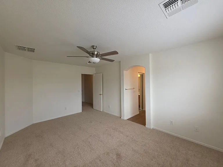 1216 E Graham Trl — Photo 32