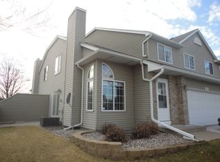 975 106th Ln NW APT 61, Coon Rapids, MN 55433