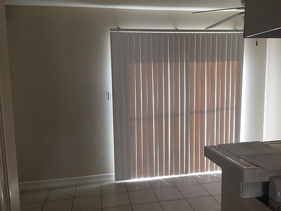 Kitchen-Eating Area
