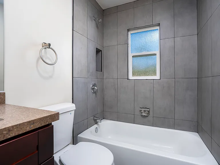 625 I St #C — Photo 7