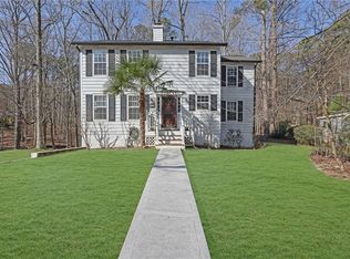 385 Tyson Cir, Roswell, GA 30076