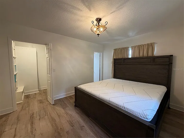 3230 W Saint Conrad St — Photo 11