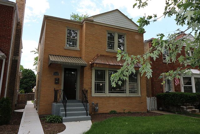 1st image of 2524 W Jarvis Ave