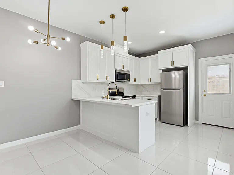 1802 W Violet Dr #2 — Photo 5
