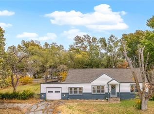 5611 Nieman Rd, Shawnee, KS 66203