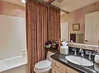 346 E Lindbrook Ln, Fresno, CA
