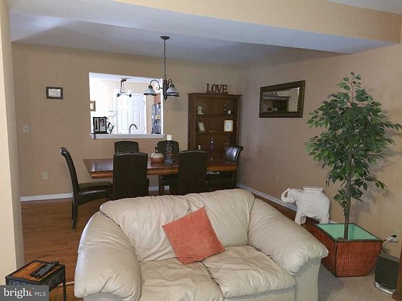 5th image of 119 Tuckahoe Ln