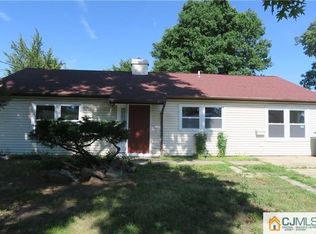 75 Winthrop Rd, Edison, NJ 08817