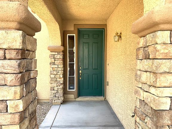 3rd image of 9341 Wildcat Springs Ave