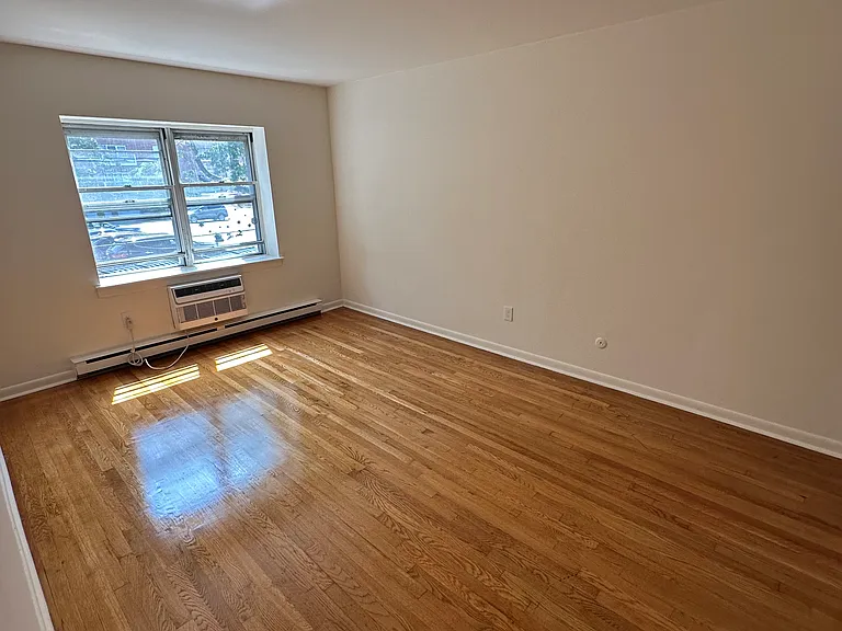 153-157 Clinton Pl #4B — Photo 3