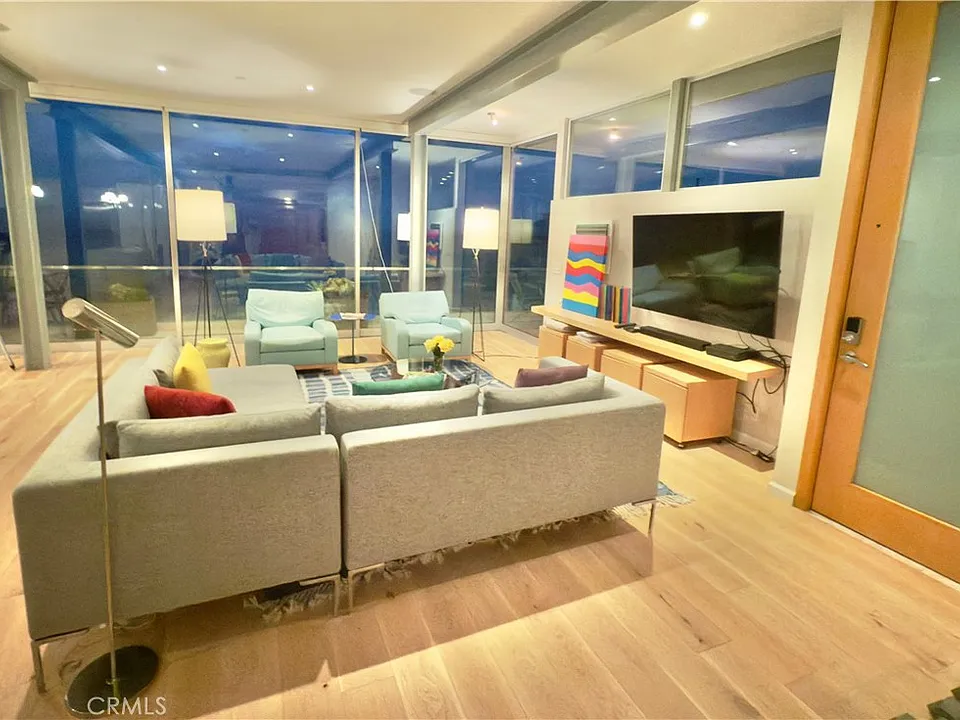 31676 Seacove Dr