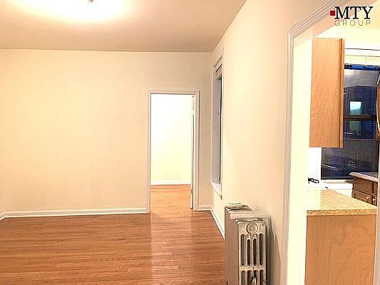1st image of 28-08 Crescent St #20
