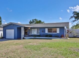 215 15th Ave SW, Largo, FL 33770