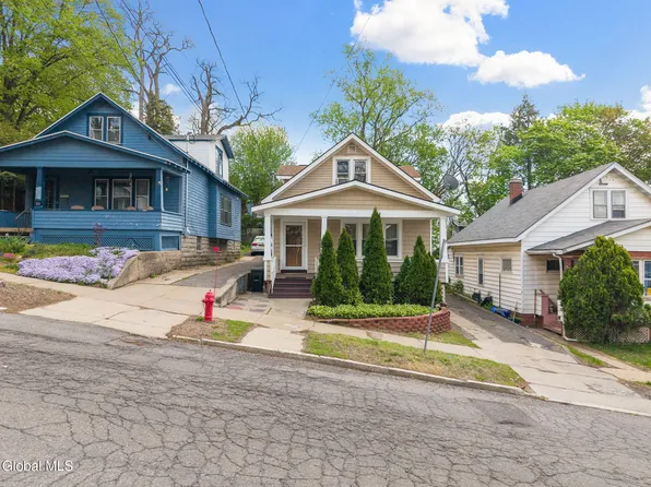 122 Snowden Avenue, Schenectady, NY 12304