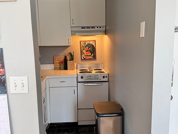 4th image of 308 Columbus Ave APT 3