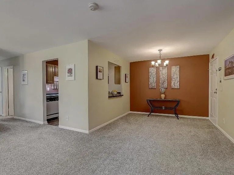 142 Heidel Rd — Photo 8