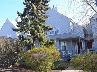13 Spring St, Pawtucket, RI 02860