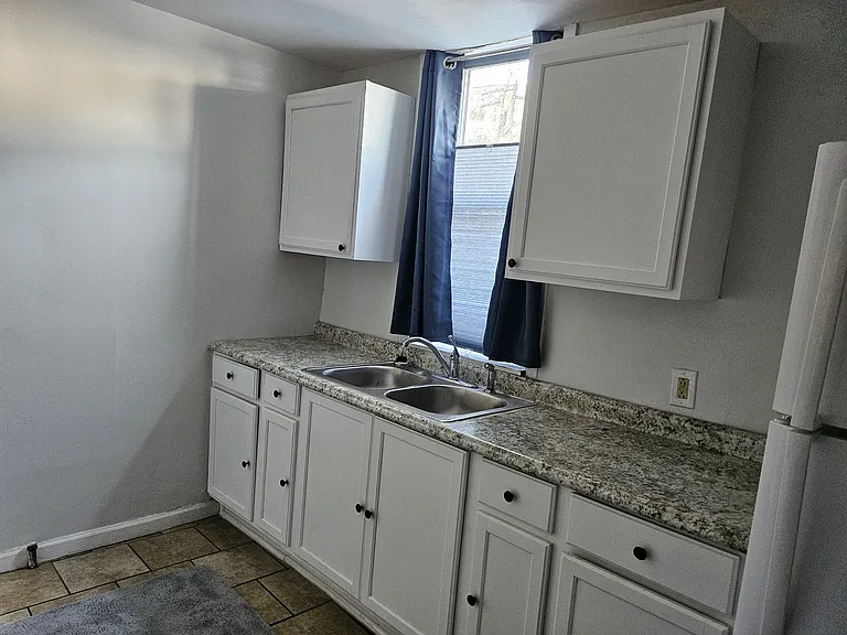 308 South Ave — Photo 3