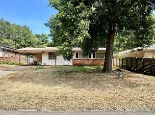 1005 N Meridian St, Waurika, OK 73573
