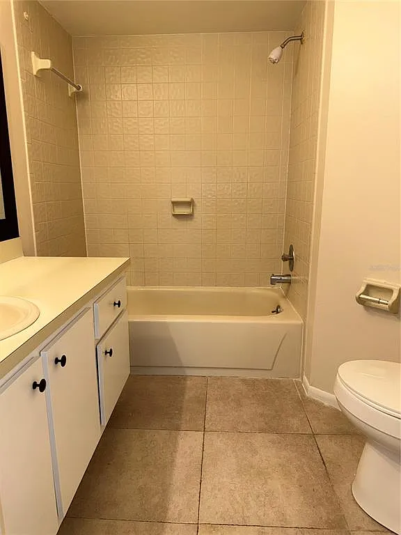 2 bed, 2.0 bath, 820 sqft, $1,550 — Photo 4