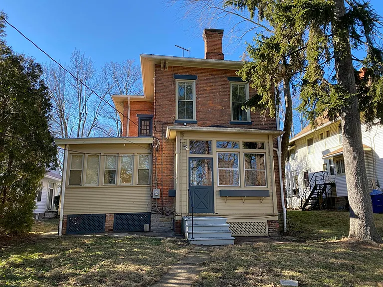102 N Washington St — Photo 26