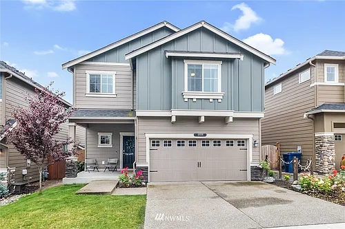 10008 6th Pl SE Photo 1
