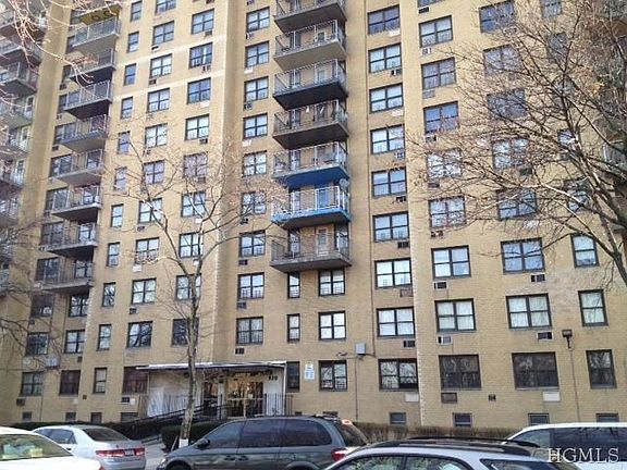 2nd image of 920 Metcalf Ave APT 21J