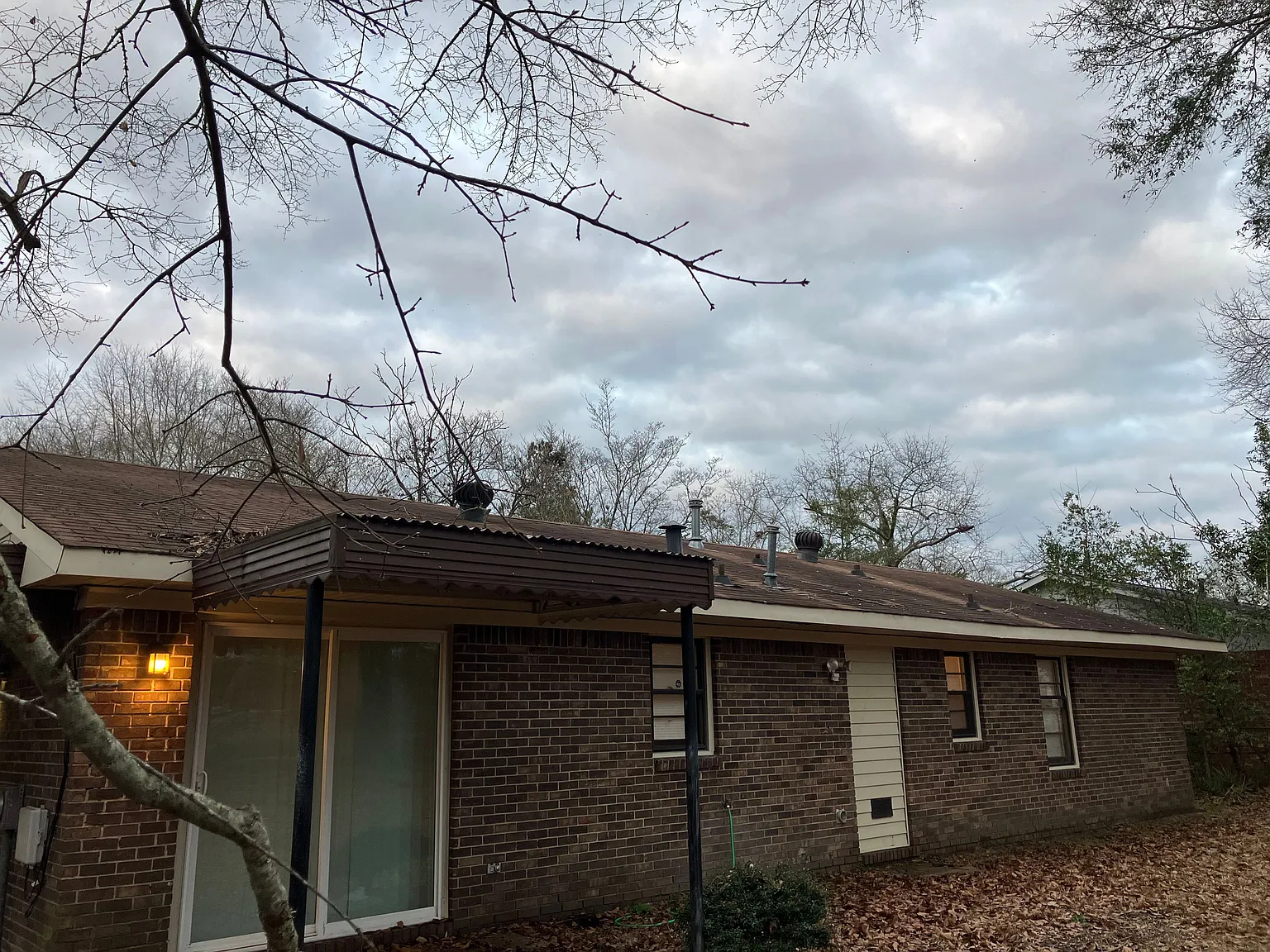 4 bed, 1326 sqft, $1,505 — Photo 3