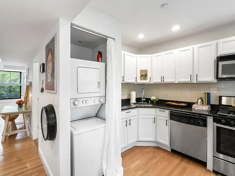 11 Waltham St #C — Photo 13