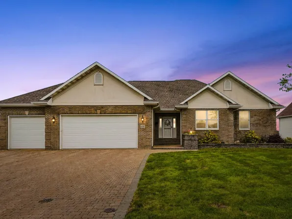 152 Eagle Ridge Dr, Waverly, IA 50677