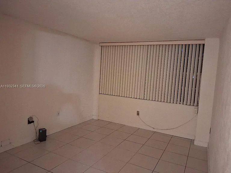 1000 Saint Charles Pl #L2 — Photo 16