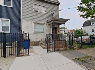 299 7th Ave, Newark, NJ 07107